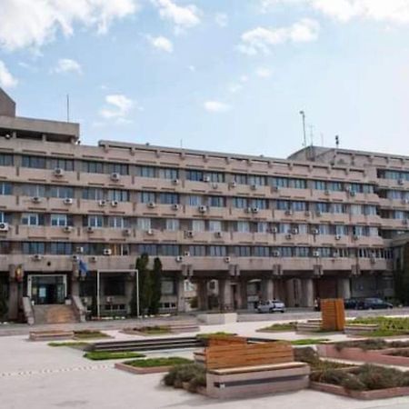 Tribunal Apartament Langa Faleza Dunarii Brăila Екстериор снимка